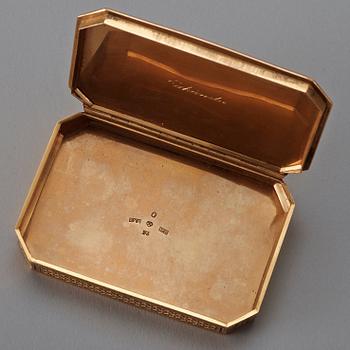 A Swedish 19th century gold snuff-box, marks of Erik Ytterbom, Stockholm 1812.