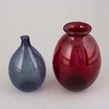 Timo Sarpaneva, two glass vases, one signed.