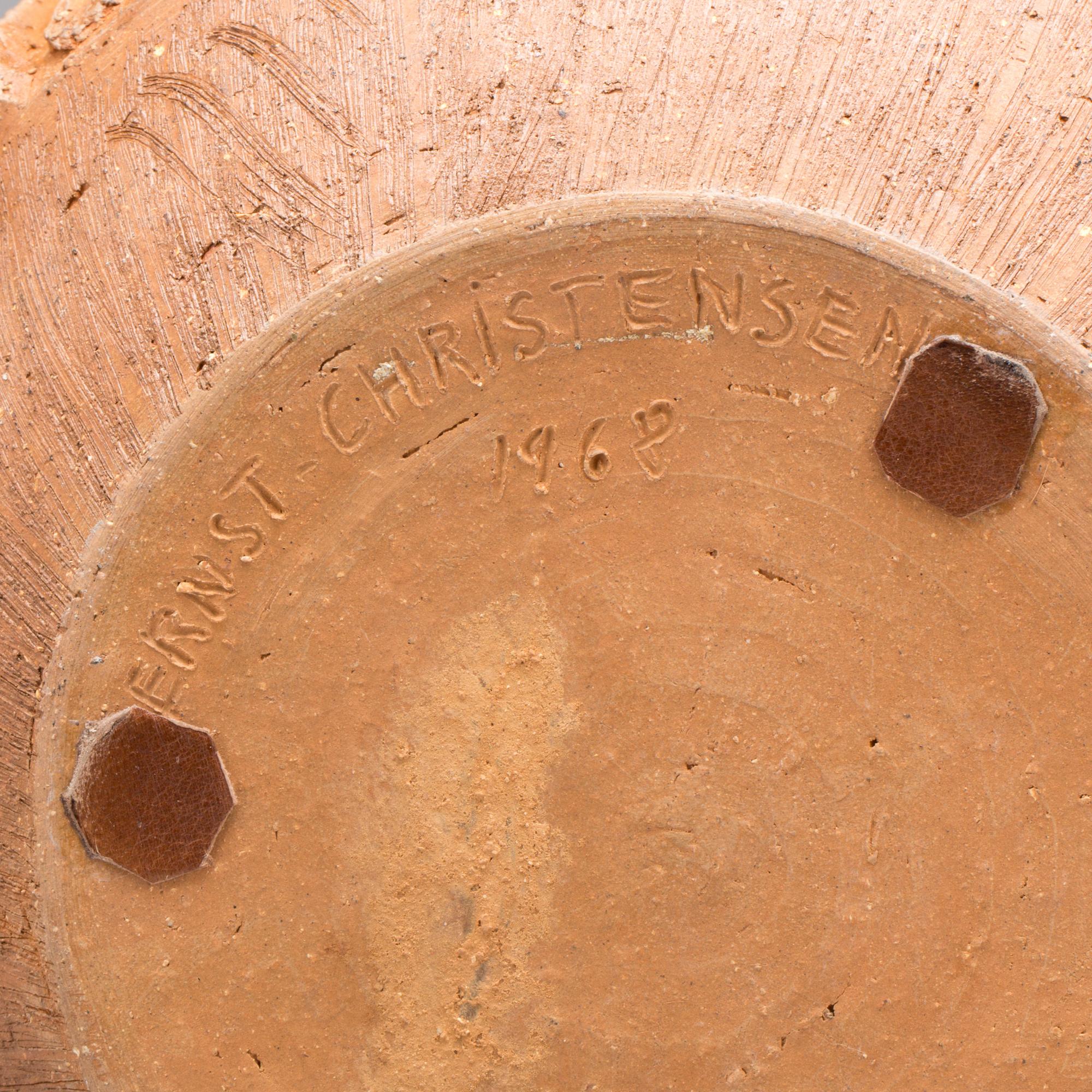 GOLVURNA, keramik, Ernst Christensen, signerad och daterad 1968.