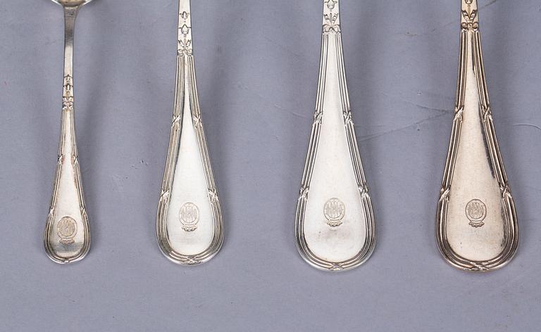 BESTICKSDELAR, 45 delar, silver. JA Johansson, Jönköping 1901-1903, modell "Rosen", vikt ca 2600 gr.