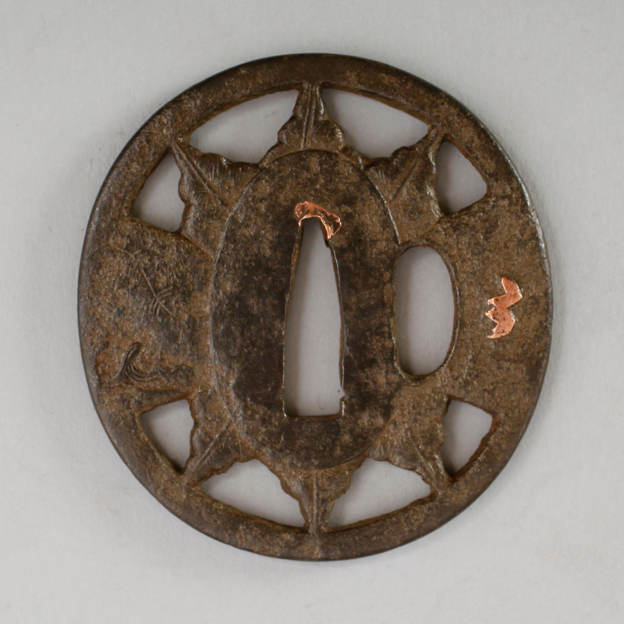 TSUBA, järn, Japan, 1500-/1600-tal.