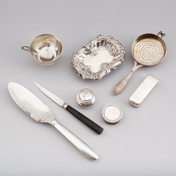 SILVERFÖREMÅL, 8 delar, silver, 1800-/1900-tal. Vikt ca 244 gram.