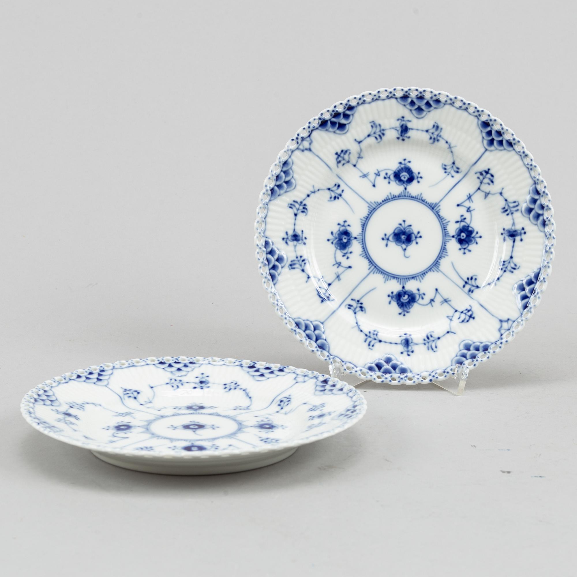 Delar av kaffeservis,  porslin, 13 delar, "musselmalet", hel- och halvblonde, , Royal Copenhagen.