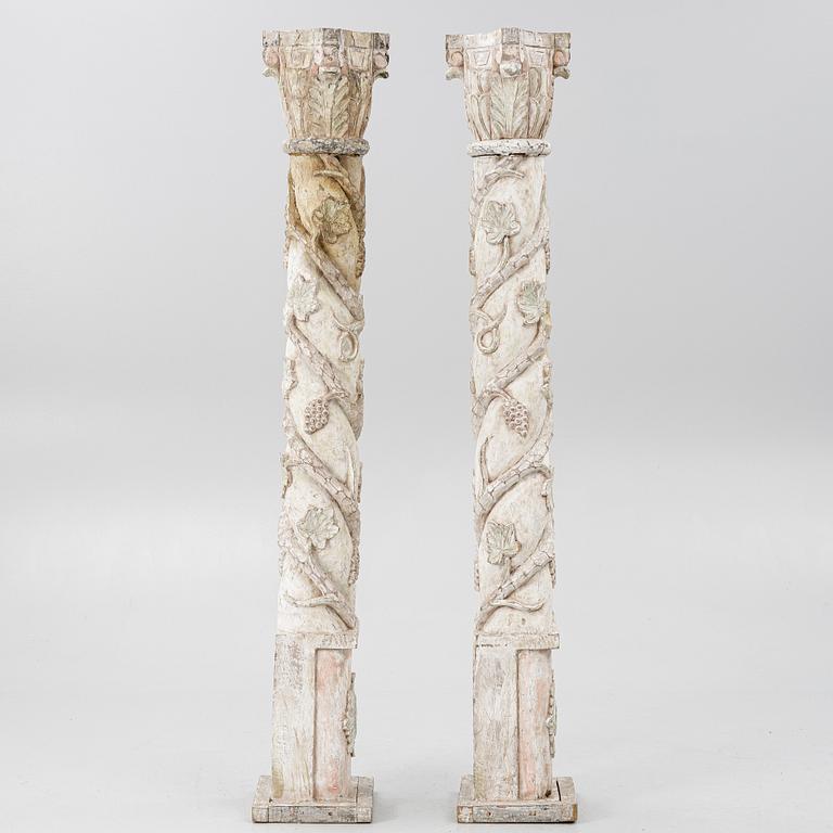 Kolonner, ett par, Angloindiska, omkring 1900.