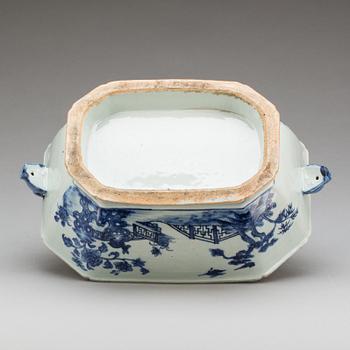 TERRIN, porslin, Kina, Qianlong 1736-1795.