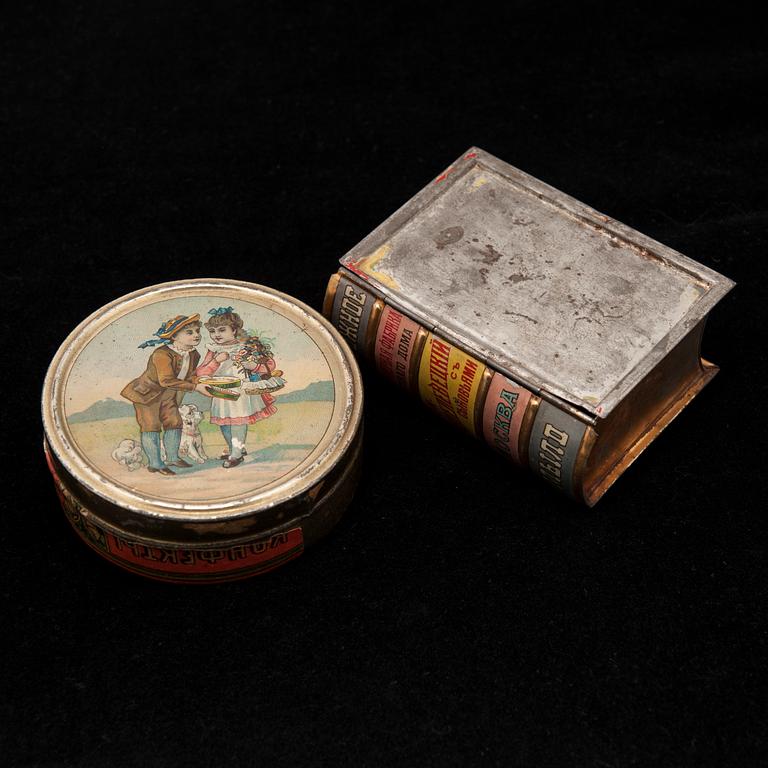 SAIPPUARASIA ja KARAMELLIRASIA, peltiä, Moskova ja Pietari, 1900-luvun alku.