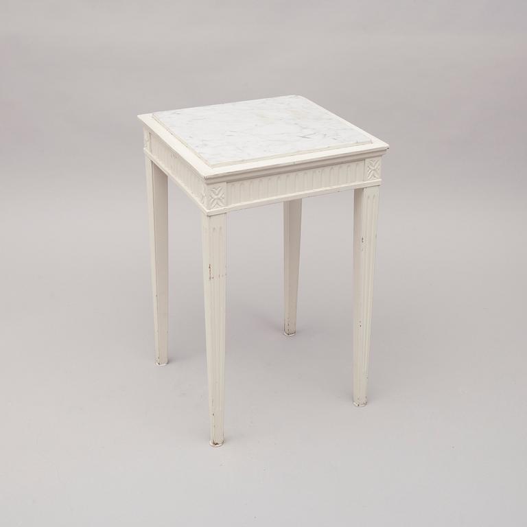 BORD, gustaviansk stil, 1900-talets början.