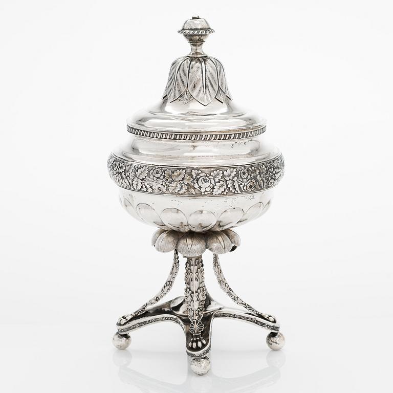 Henrik Johan Törnroth, sockerskål, silver, Åbo 1842.