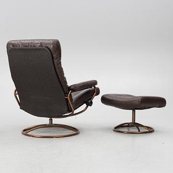 Armchairs, a pair, Stressless, Ekornes, later part of the 20th century.