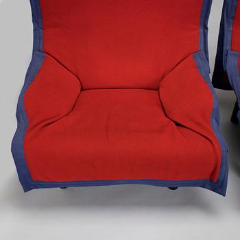 Vico Magistretti, A pair of "Sinbad" armchairs for Cassina, designed in 1981.