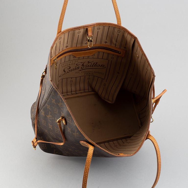 Louis Vuitton, a monogram canvas 'Neverfull' bag.