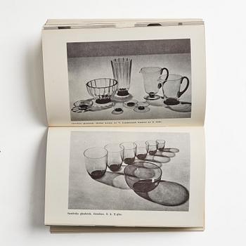 Catalogue, "Svensk stil och standard 1933".