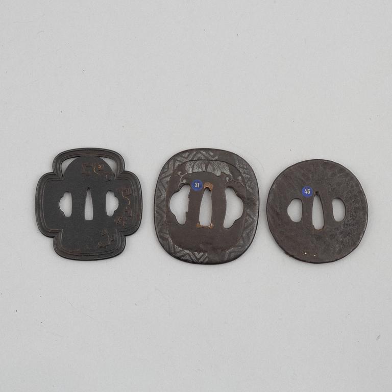 Tsuba, 3 st, Japan, mumei, Edo.