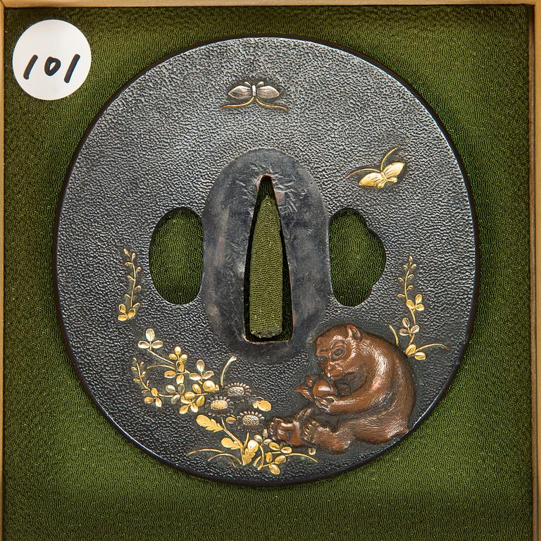 Tsuba, 3 st, Japan, Edo.