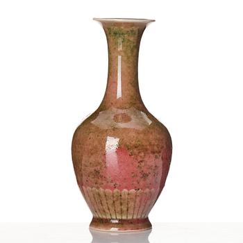 A peach-bloom vase and brushpot, Qing dynasty with Kangxi mark, the brushpot later.