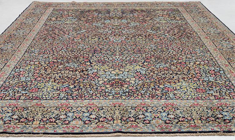 Carpet Kerman approx. 430 x 315 cm.