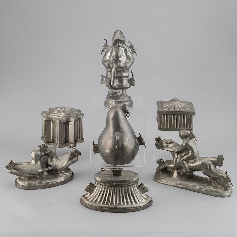Choklad- eller dessertformar, 7 st, tenn, 1900-tal.