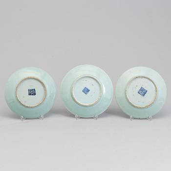 Five Canton enamelled porcelain dishes, Qing dynasty, late 19th century.