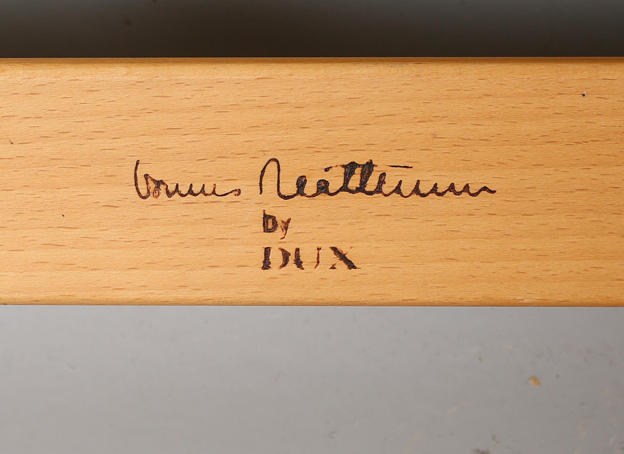 FÅTÖLJ samt FOTPALL, "Pernilla", Bruno Mathsson, Dux, 1900-talets andra hälft.