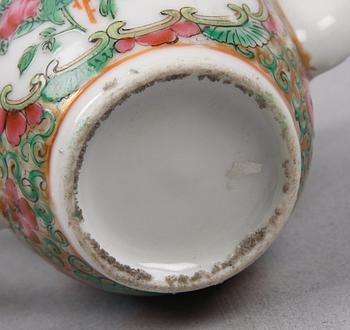 PARTI KINESISKT, 3 delar, brons och porslin. 1800-1900-tal.