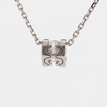Cartier, kaulakoru, "C de Cartier", 18K valkokultaa ja briljanttihionttu timantti.
