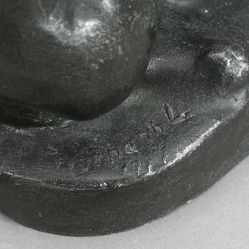 SKULPTUR, Halvar Frisendahl, patinerad metall, signerad 1917.
