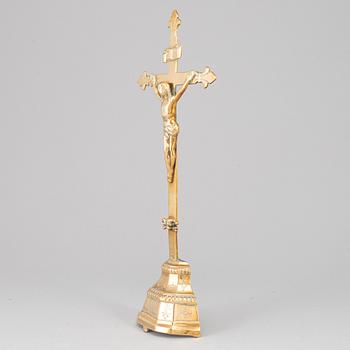 A bronze crucifix,17th/18th century.