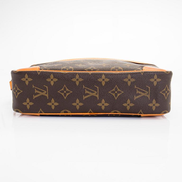 Louis Vuitton, a Monogram Canvas 'Trocadero 27' bag.