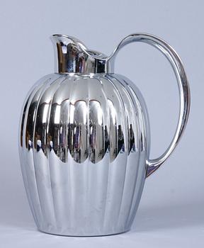 KANNA, förkromat rostfritt stål, Sigvard Bernadotte för Georg Jensen, modellen formgiven 1938.