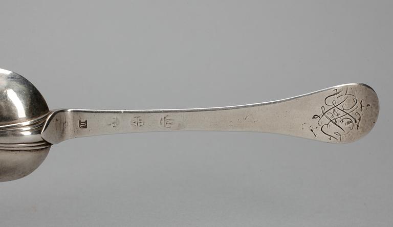 RÅTTSVANSSKED, silver, Conrad Ludolph, Köpenhamn, verksam 1679-1729. Vikt ca 55 gram.