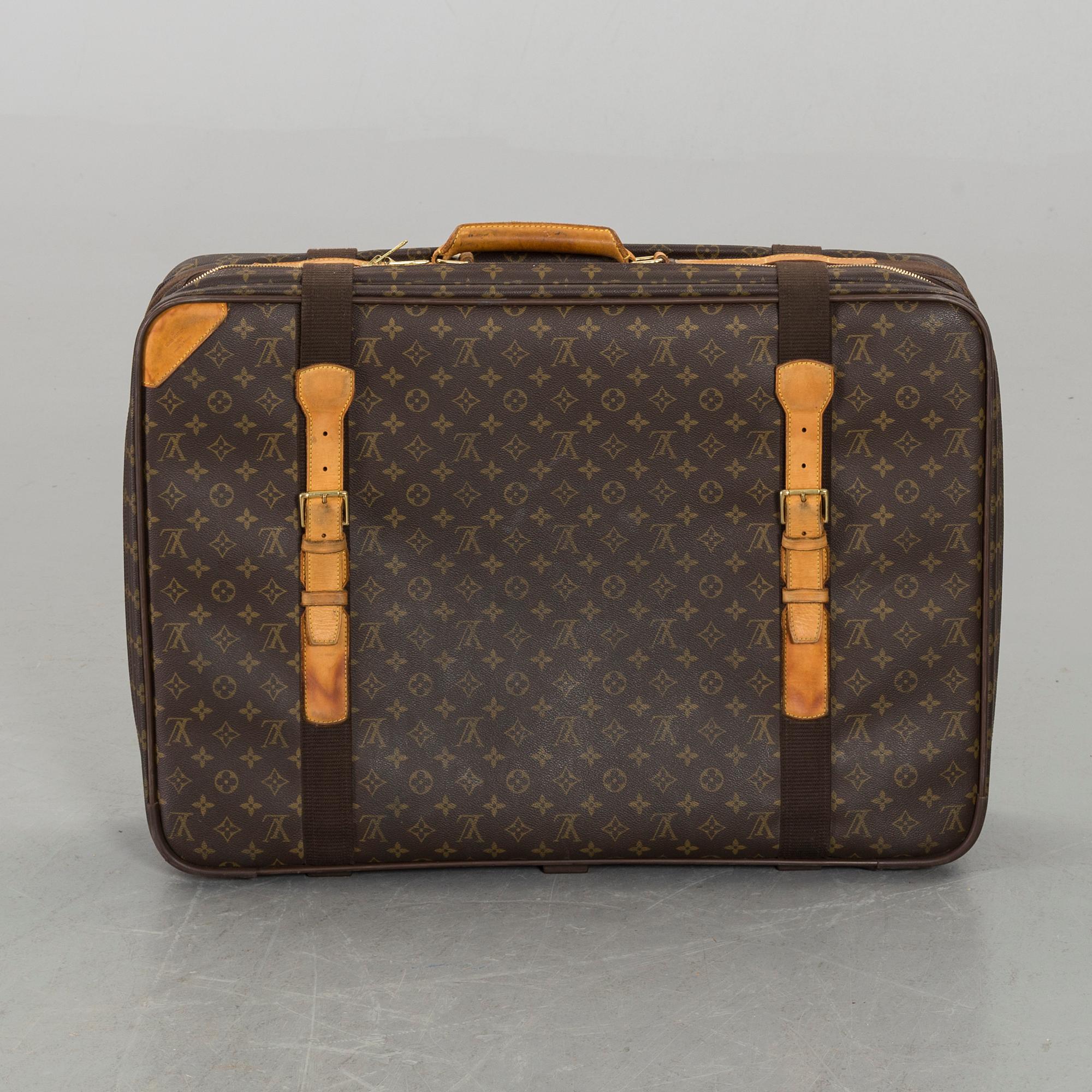 A LOUIS VUITTON  "Satellite 70" SUITCASE.
