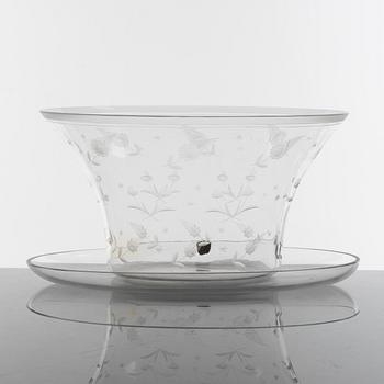 Edward Hald, an angraved glass bowl and plate, Orrefors, Sweden, model H932 and H348.