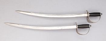 SVÄRD, 2 st, Indien, 1900-tal.