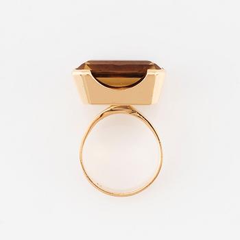 Bengt Liljedahl, an 18K gold ring set with a faceted smoky quartz, Stockholm 1965.