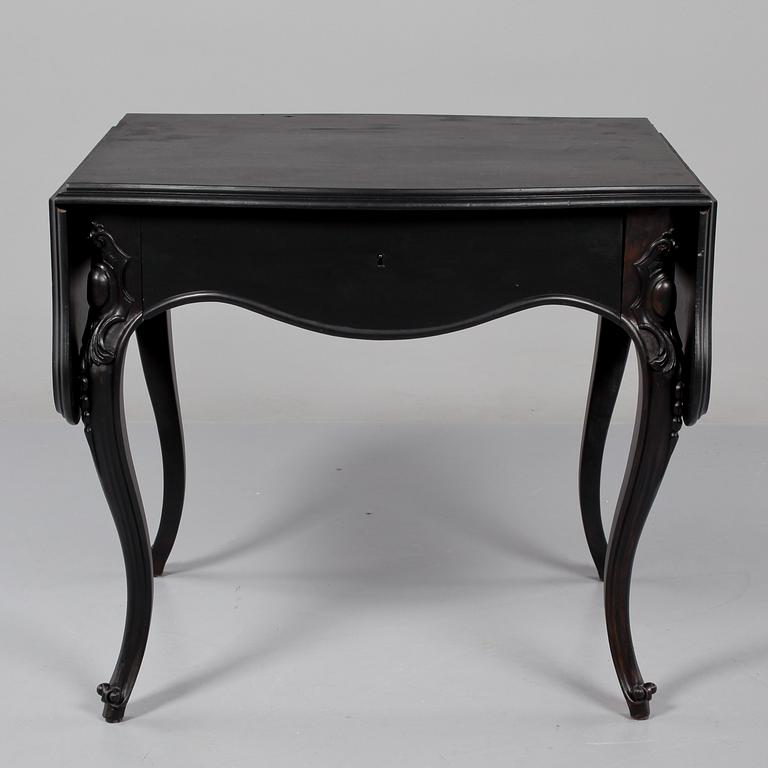KLAFFBORD, rokokostil, 1900-talets första del.