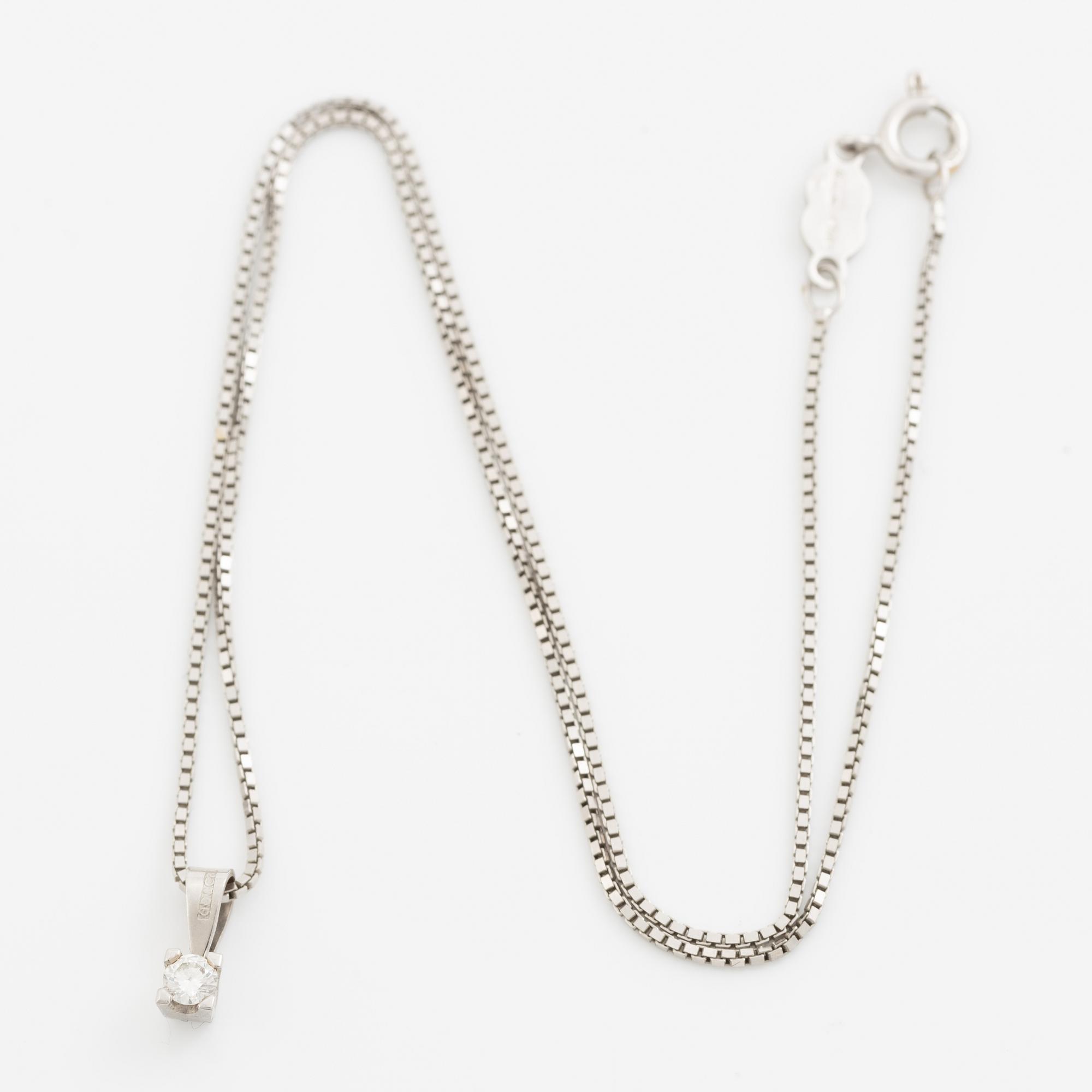 Hänge med kedja 18K vitguld med en rund briljantslipad diamant.