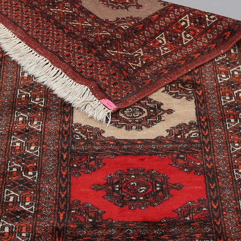MATTA, Bochara, 240 x 80 cm.