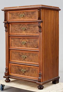 HERRBYRÅ, nyrenässans, 1800-talets slut.