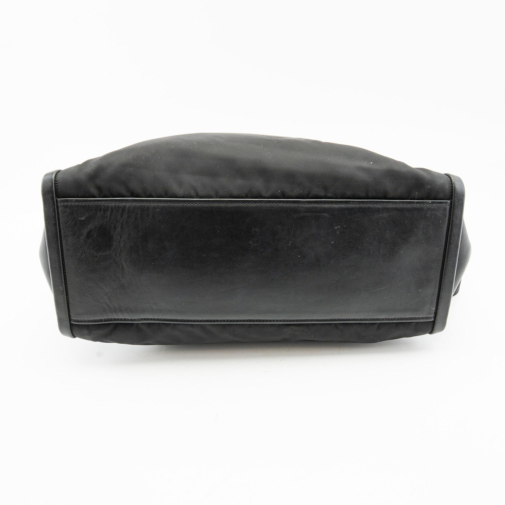 Prada, väska, "Concept".