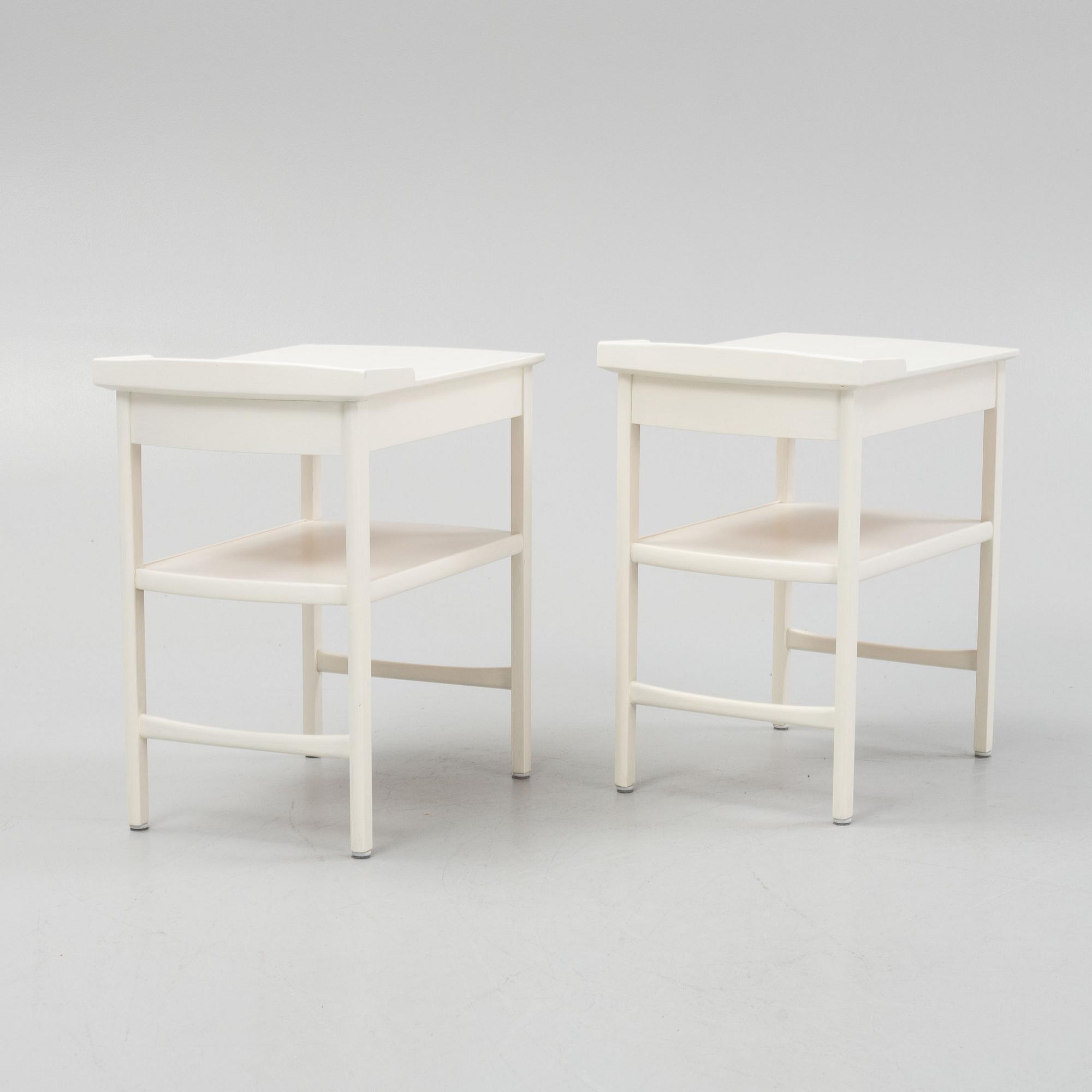 Carl Malmsten, sängbord, ett par, "Birgitta", 1900-talets andra hälft.