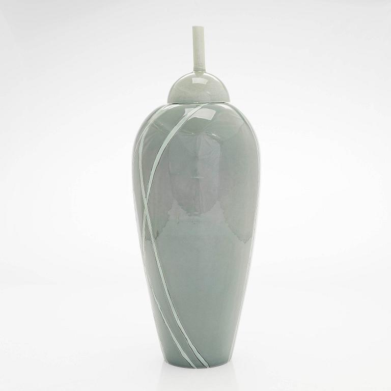 Inkeri Leivo, urna med lock, "Aino", keramik signerad Inkeri Leivo Arabia.