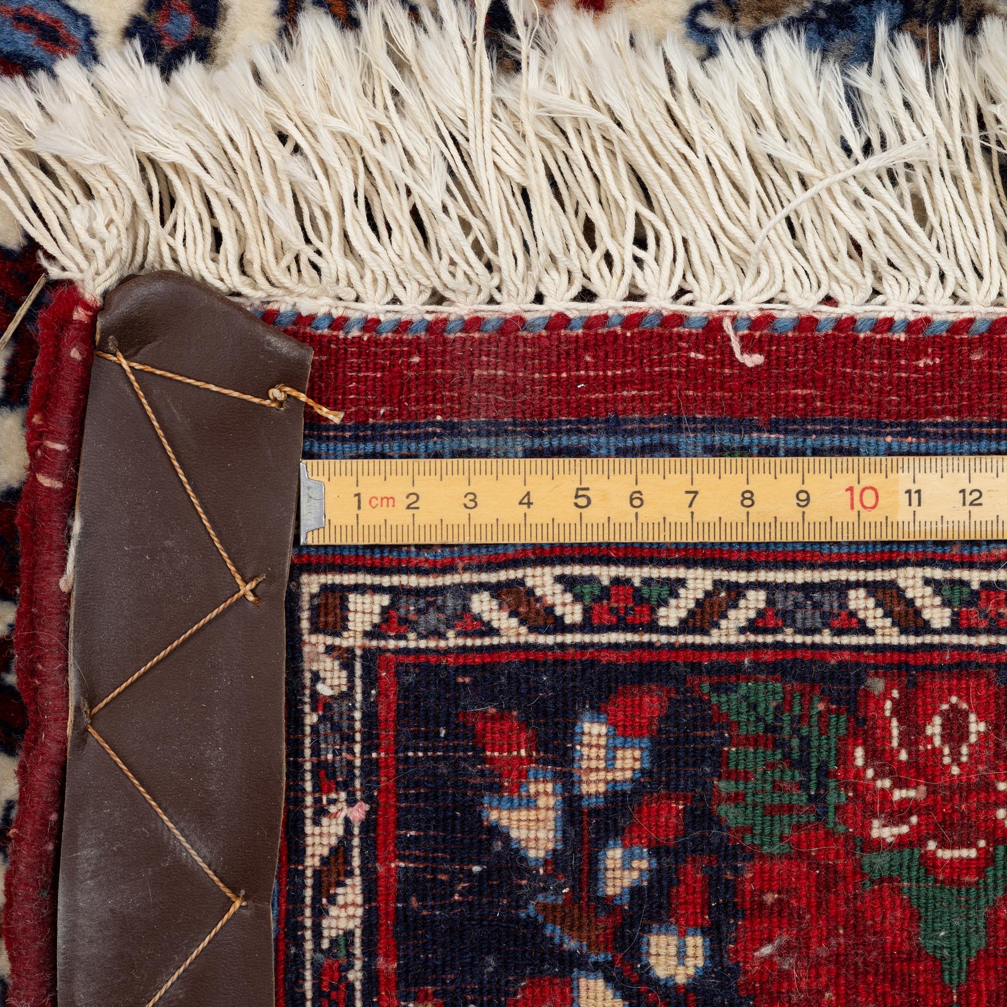 Aso-called "Rosen Bidjar" rug, a. 213 x 138 cm.