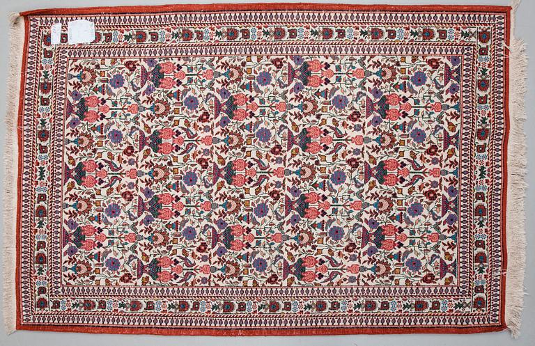 MATTA, Veramin, Iran. Ca 158x107 cm.