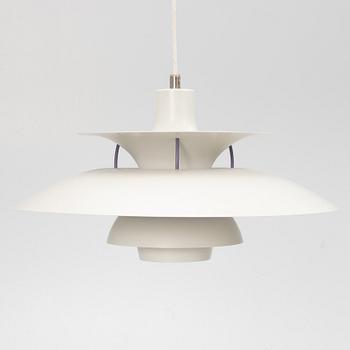 Poul Henningsen, taklampa, "PH5", Louis Poulsen, Danmark.