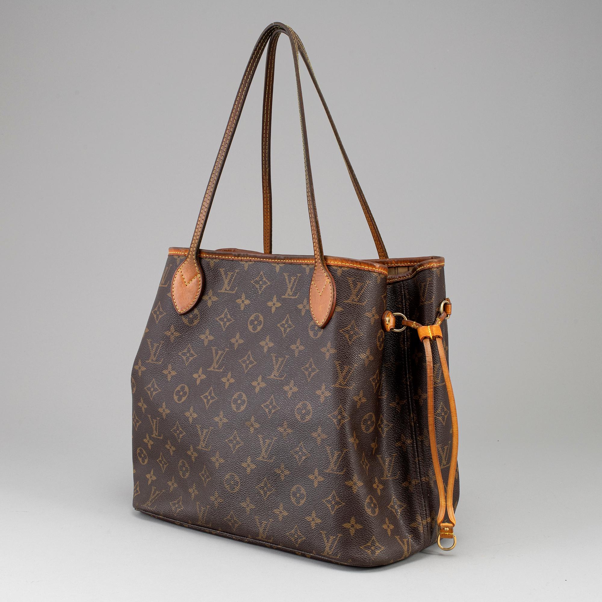 LOUIS VUITTON, a 'Neverfull MM' monogram canvas bag.