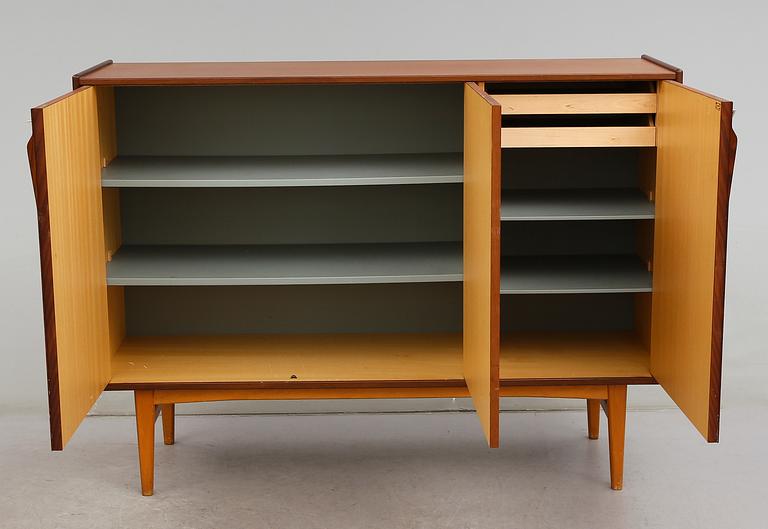 SIDEBOARD, Ulferts, Tibro, 1900-talets andra hälft.