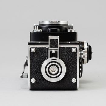 Rolleiflex 2,8 F camera with Xenotar 1:2,8/80 no 2958459, Germany, 1956-59. With original box.