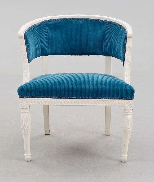 KARMSTOL sk baljfåtölj, sengustaviansk provins, tidigt 1800-tal.