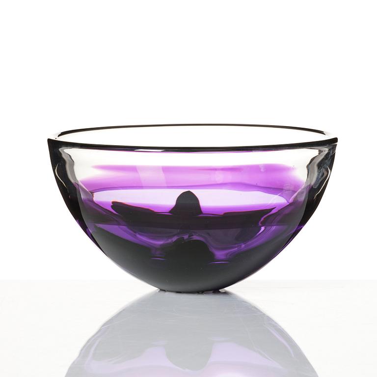 Lars Hellsten, a glass bowl, Orrefors, Sweden 1989,