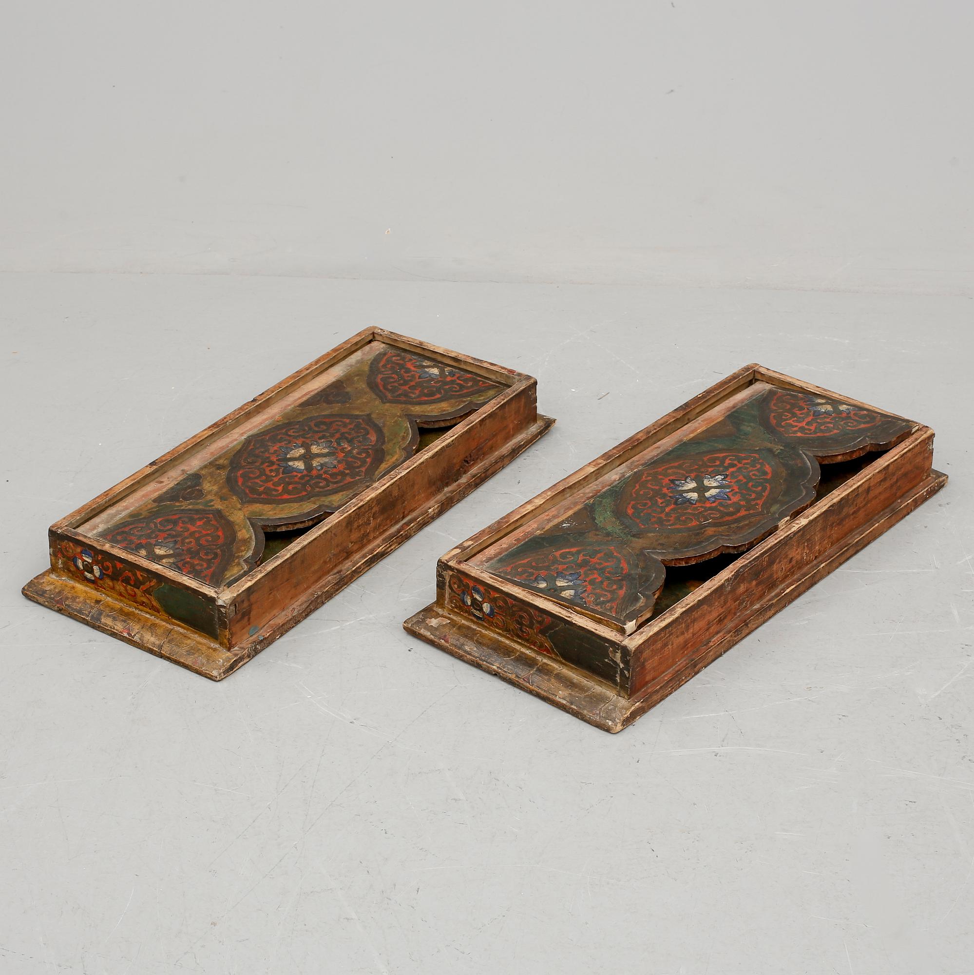 FÄLLBORD, ett par, Tibet, 1900-talets början.